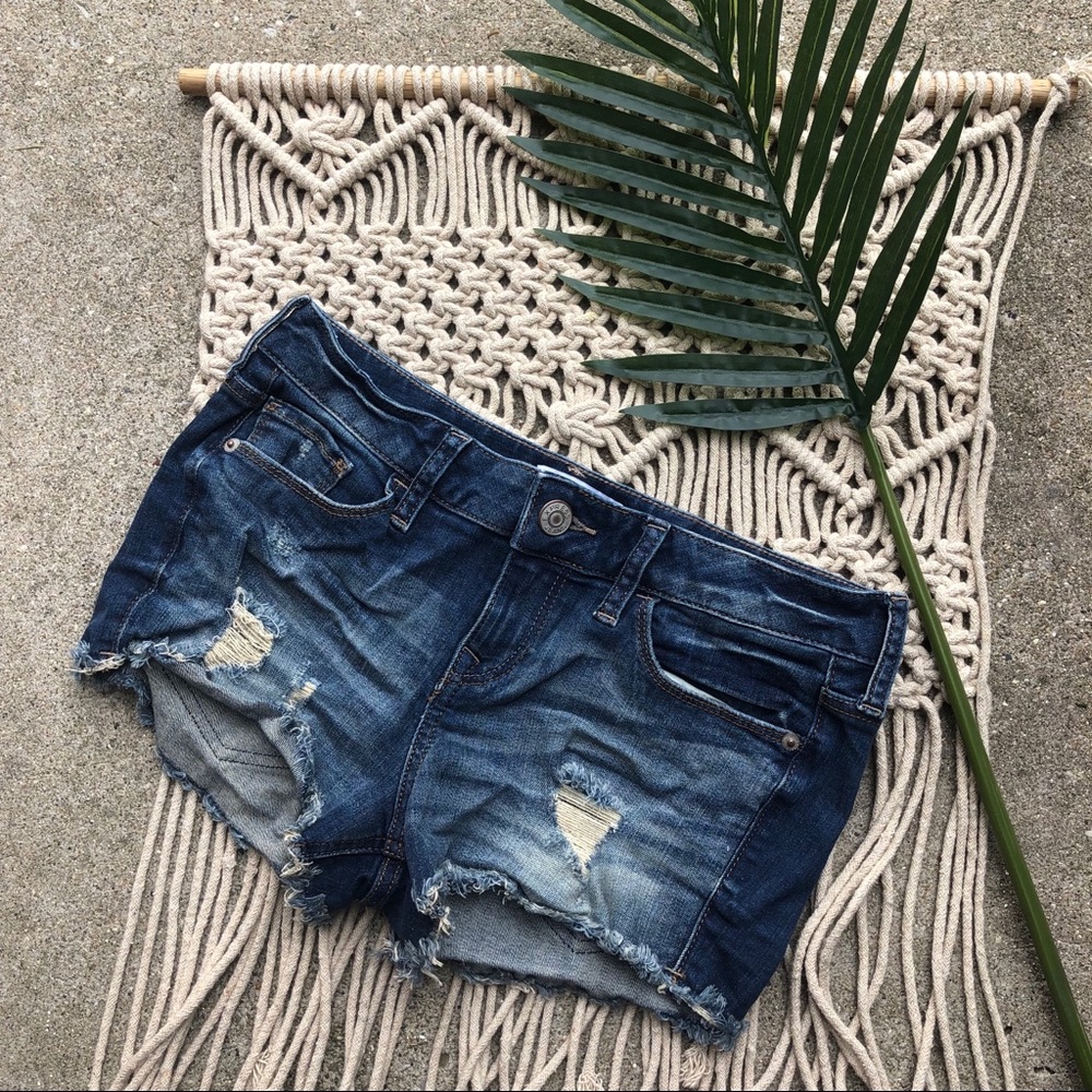Express Distressed Jean Shorts Size 2